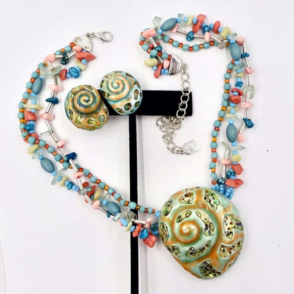 YOU & i SHELL NECKLACE & EARRINGS SET Turquoise & Coral